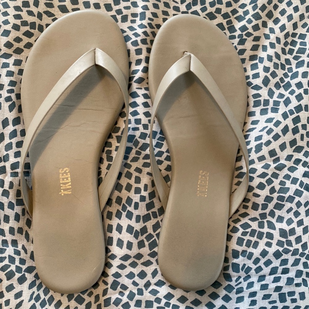 Tkee Sandals Size 7